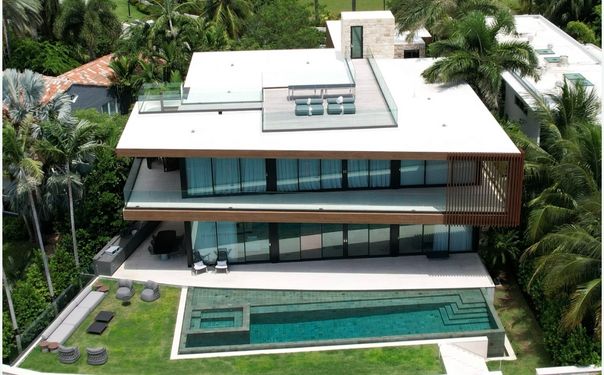 Commercial TPO warehouse roof